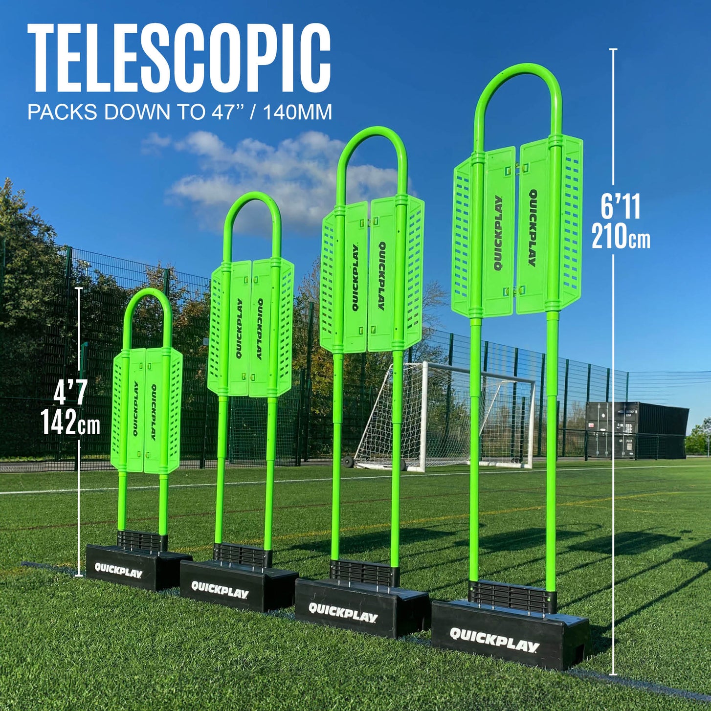Maniquí de defensa REPLAY con base de rebote Block, gráfico de altura telescópica: cuatro maniquíes en bases ajustados a alturas de 142 cm a 210 cm.